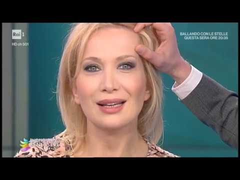 Se per la notte pago di mattina hypostasis di occhi Trucco per occhi con il secolo appeso e le borse sotto occhi