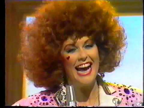 KATE ROBBINS - "THE KATE ROBBINS SHOW" Ep.3