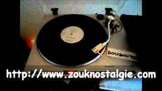 GUSTAVIE CHAM Critiqué moin 1988 Celluloid ( 9503 ) By DOUDOU 973