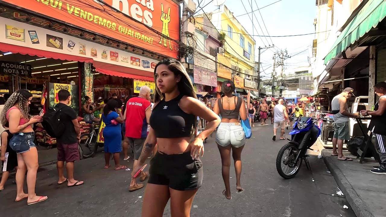 🇧🇷Real Life in  Complexo do Alemão - The Most Dangerous Favela In Rio de Janeiro - Brazil 🇧🇷