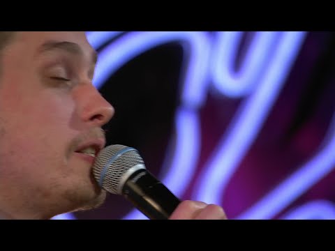 Se Simon Karlsson sjunga Someone You Loved av Lewis Capaldi i slutaudition -Id… - Idol Sverige (TV4)