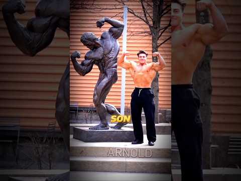ARNOLD SCHWARZENEGGER👑 FATHER OF BODYBUILDING 🥶MR OLYMPIA CHAMPION🏆#arnoldschwarzenegger#shorts #fyp