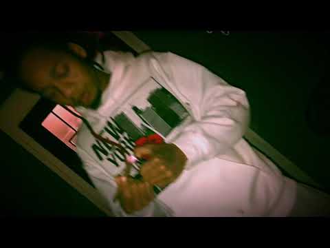 Freeway Ski Ft. FEEZI REDD tell me