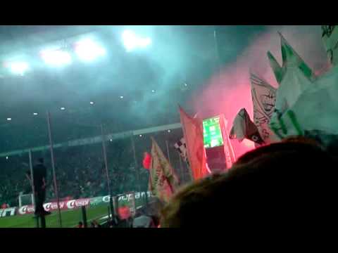 ASSE 0 1 lyon fumigenes+ etendards
