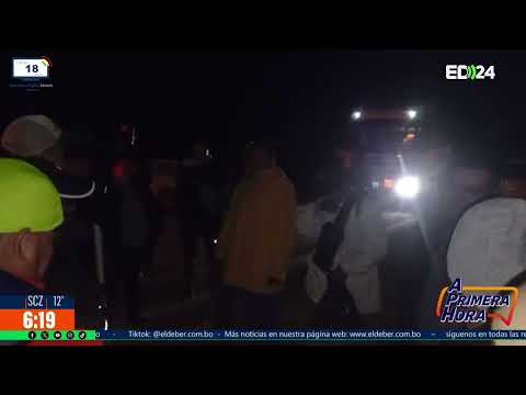 Maestros mantienen bloqueada la ruta Santa Cruz–Trinidad