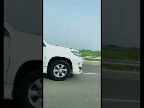 Grande vs prado drag race