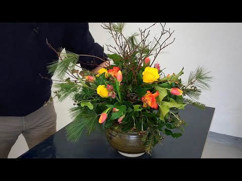 How To Make A Winter Hand Tied Bouquet