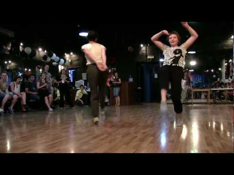 Katechka vs Olga Bachshieva - Solo Jazz Knockout Tournament at Glass Zebra 2011