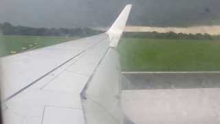 preview picture of video 'Landing op Eelde van Transavia Boeing 737-800'