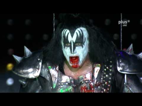 KISS - Gene Simmons Bass Solo / I Love It Loud - Rock Am Ring 2010 - Sonic Boom Over Europe Tour
