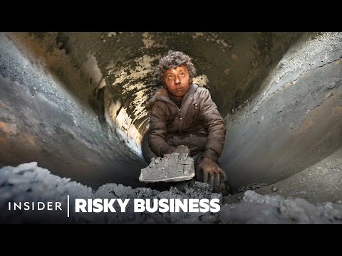 Why Makeshift Oil Refineries in Syria Are A Ticking Time Bomb | Risky Business