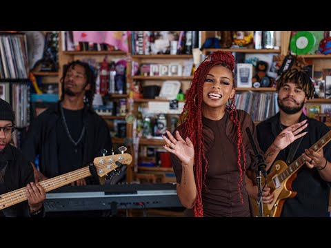 Ravyn Lenae: Tiny Desk Concert