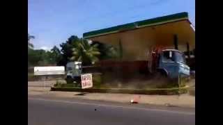 Vídeo   choque de camión y microbús