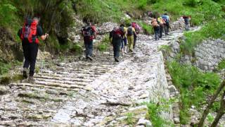 preview picture of video 'Calà del Sasso: l'antica strada dei tronchi'