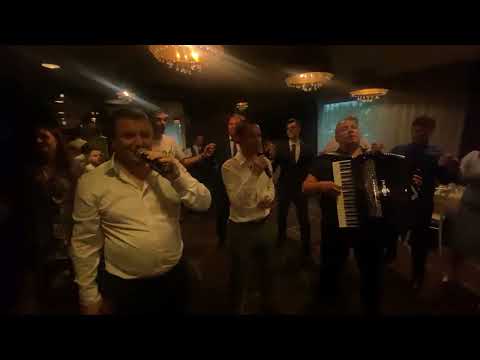 SERGIU STB - IAR SUNT BEAT ... HORE SI SARBE LA RAMADA PITESTI - PETRECERE IN FAMILIE