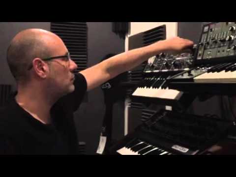 Roland mc-4, sh-5, Rogue,minimoog,909