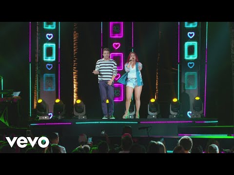 Avine Vinny, Priscila Senna - Chamada de Amor