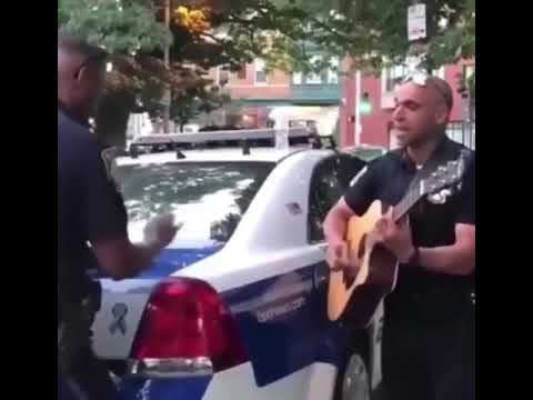 COPS WORSHIP JESUS BEFORE THEIR SHIFT STARTS