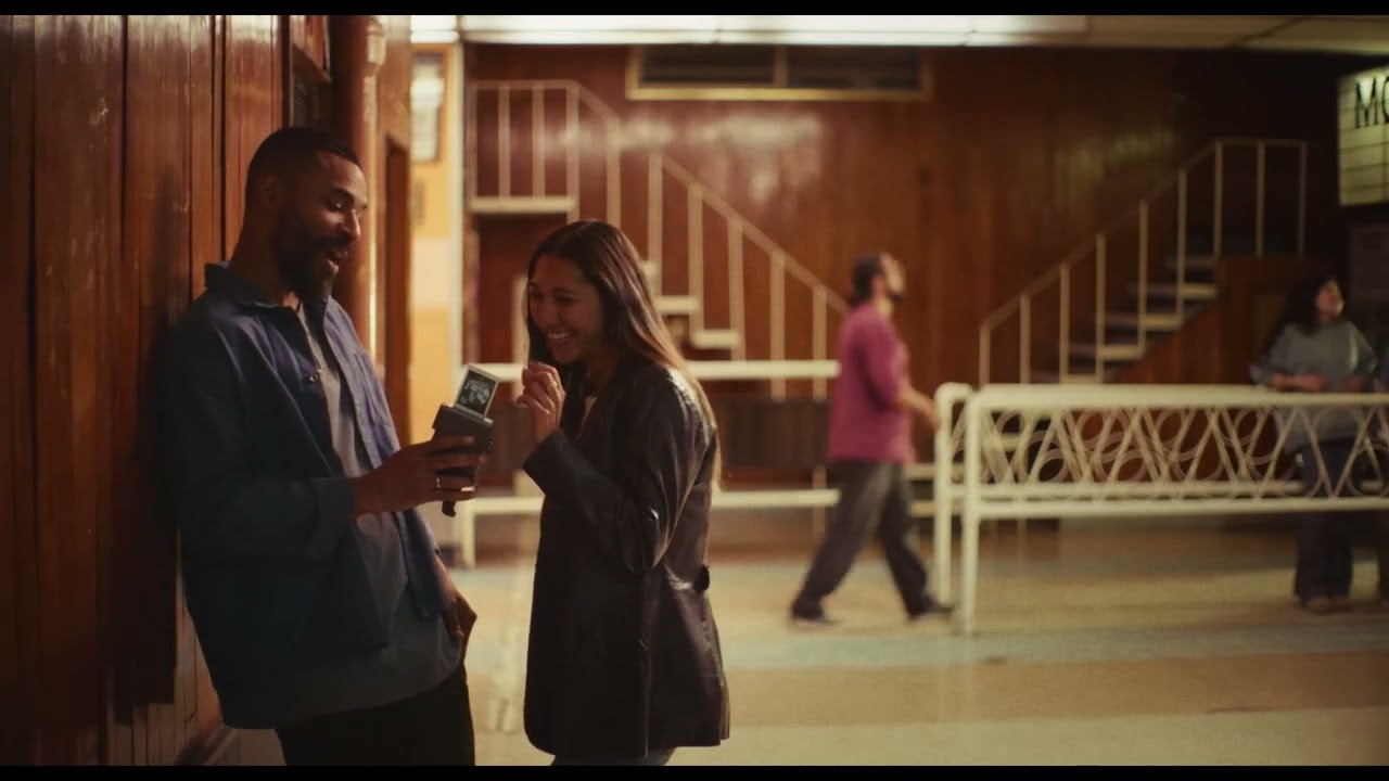 &ldquo;チェキ&rdquo; instax mini Evo Cinema&trade; プロモーション動画／富士フイルム - YouTube