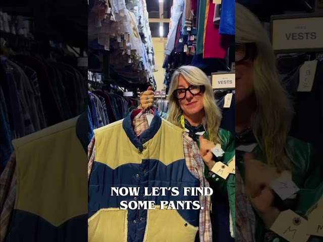 Vídeo relacionado con Cinereplicas Stranger Things - Disfraz de Steve - M/L - Licencia oficial