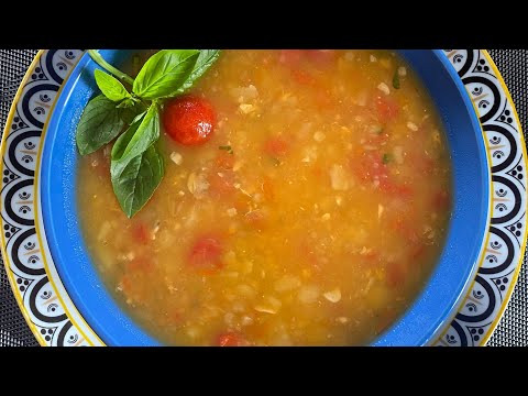 ZUPPA DI VONGOLE E PATATE LIGHT/ DIETARY CLAMS AND POTATOES SOUP/ SOPA DE ALMEJAS Y PAPAS DIETETICA