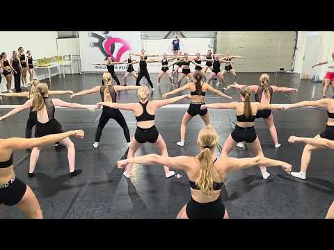 DIF Dans 'HOME' - Seizoen 2024-2025