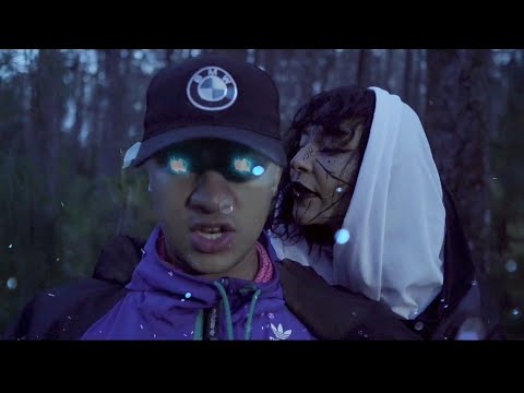 AKA SERIO - FLOTANDO ENTRE MORTALES (VIDEOCLIP)