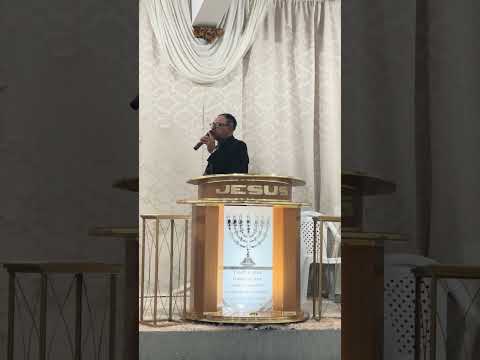 Presbítero Aécio Santos na Igreja Assembléia de Deus Ministério Catanduva, Itaobim/Minas Gerais