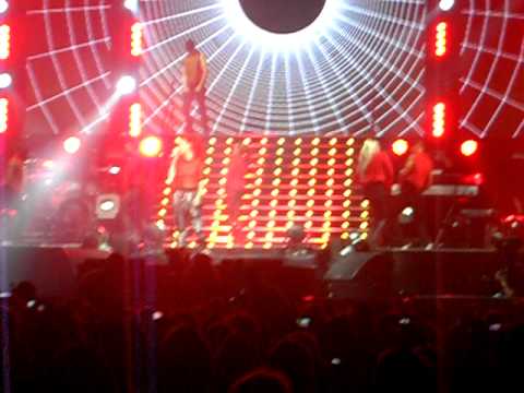 Cher Lloyd- The Clapping Song/Getcha Freak On