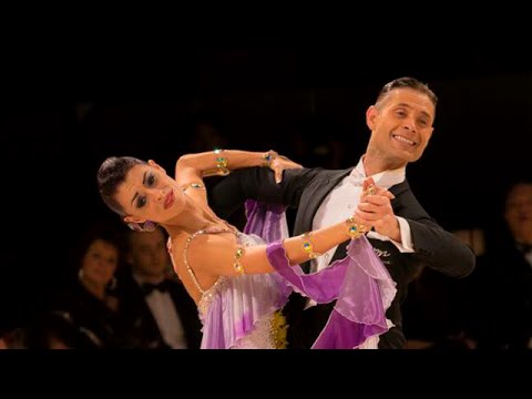 Slow Foxtrot music: Dancing Ballroom Orchestra – Walking On A Sunday