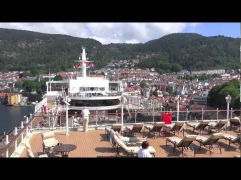 Bergen Norway : Gateway to the Fjords (Video tour: sailing in, town, cable care)
