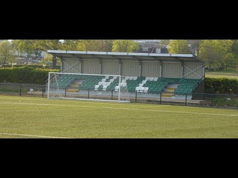 WORLDS UGLIEST CORNER FLAGS? // Hendon FC // Vlog #6