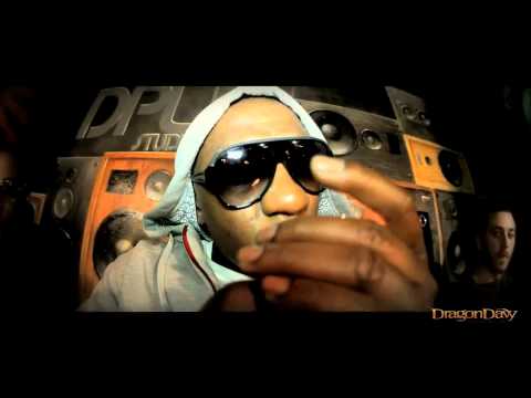 Dragon Davy and Daddy Mory and Tairo - Stickee Stickee We.mp4