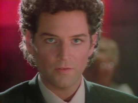 Lindsey Buckingham performing song Holiday Road