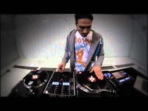 DJ Unkut Demonstrates TRAKTOR Native Scratch Technology | Native Instruments