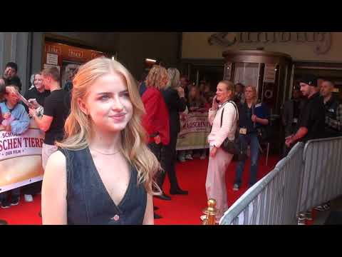 EMILIA PIESKE im Interview DIE SCHULE DER MAGISCHEN TIERE 3 Helene May - Kater Karajan - Premiere