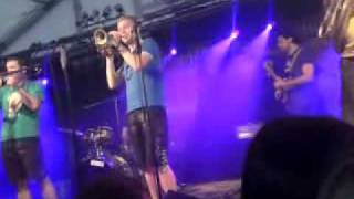 LaBrassBanda - Aussenries /  Konzert Aich live