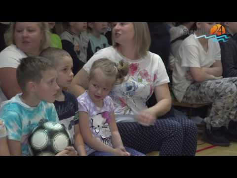 Dla tych małych i nieco starszych - scena ZS nr 10 gościnna dla wszystkich aktorów Dla tych małych i nieco starszych - scena ZS nr 10 gościnna dla wszystkich aktorów