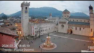 Trentino-Alto Adige/Südtirol · Trento · centro città (Piazza Duomo) live stream