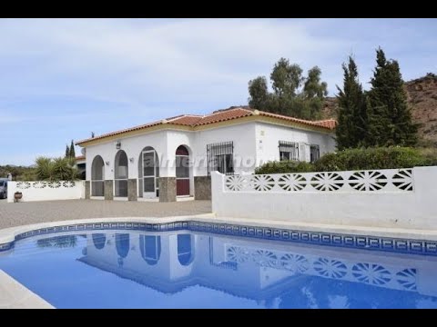 SOLD! Villa Colina Vista AH12385 - Stunning villa set in a large elevated plot for sale in Albox