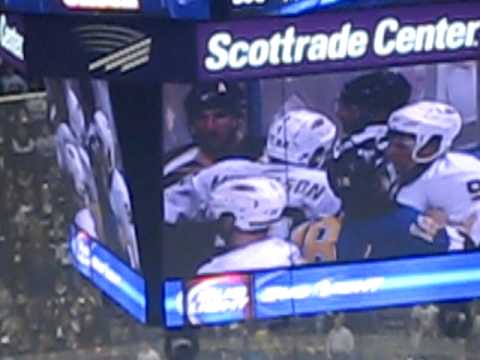 Crowd Chants "Keith Tkachuk" at Blues game