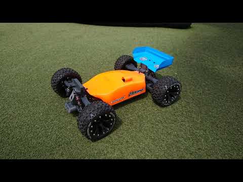 Robak 2 on carpet track