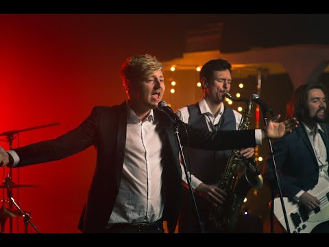 The Quarters Rock Pop Party Band | London Wedding Band Hire | RicherMusic.co.uk