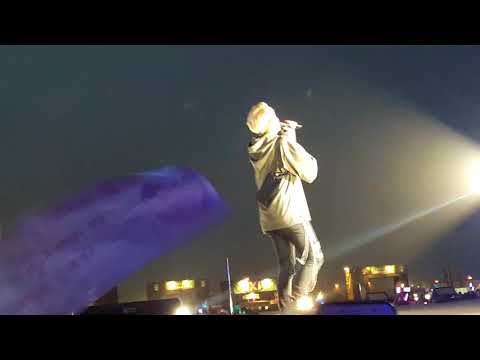 [FANCAM] 180406 Amber performing "Borders" SMTown Live In Dubai April 6, 2018