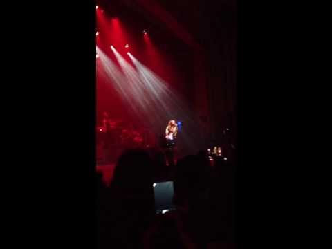 Honeymoon Avenue  - Ariana Grande