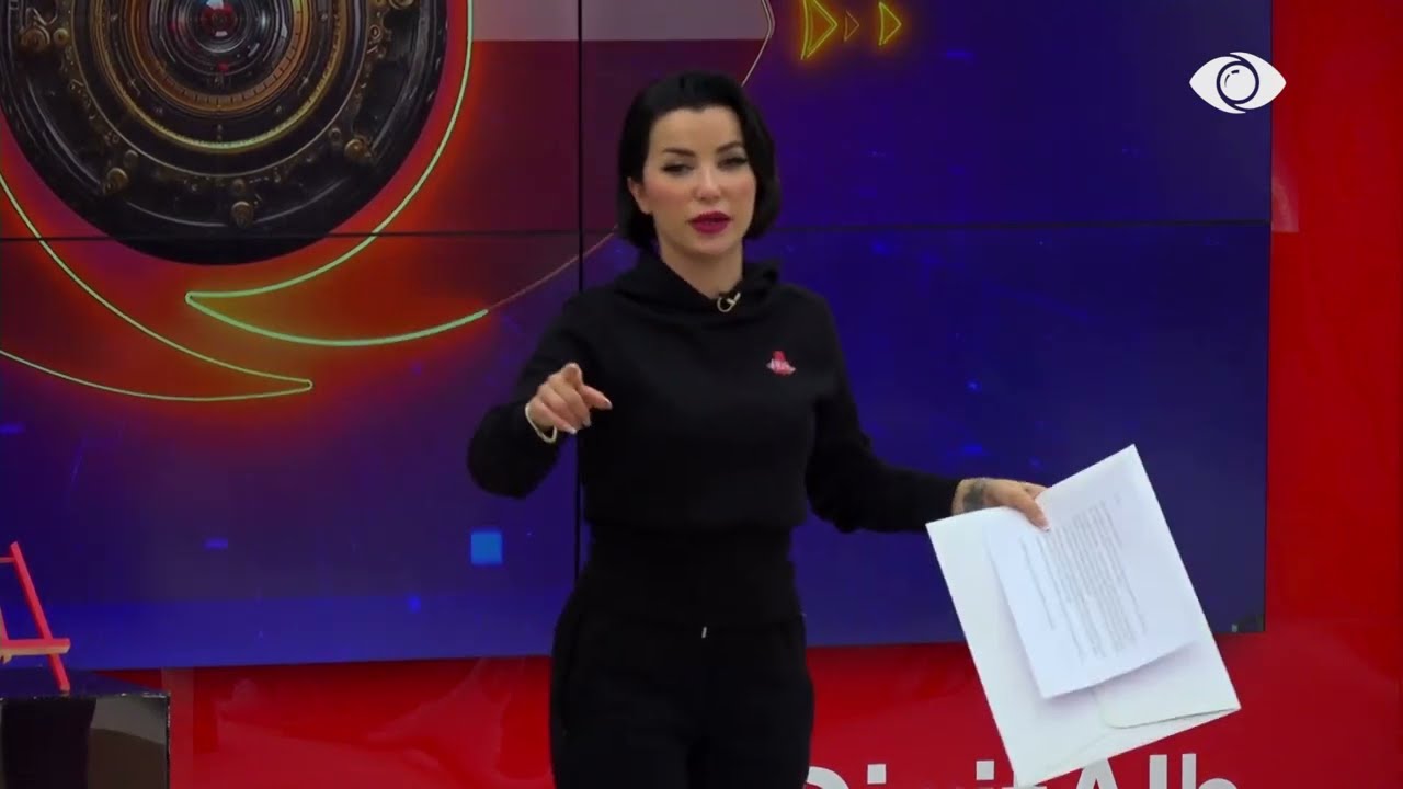 Tjetër sfidë për banorët/ Kush gjen monedhën në pishinë, fiton pushtetin në shtëpi