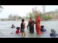 Ruchi Yadav पानी में भिगो डाला