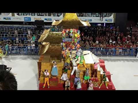 Império Serrano Comissão de Frente e Casal (setor 10)