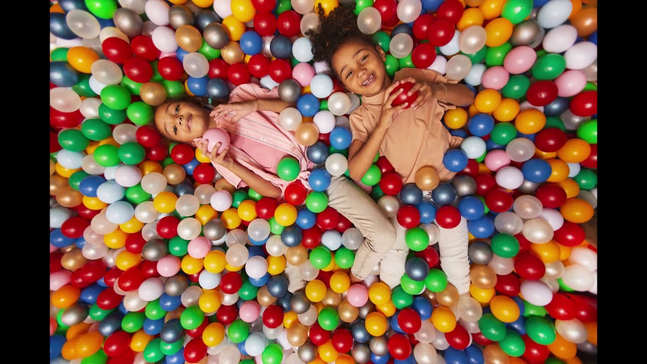 Kindness Counts (A Happy Heart for All Seasons)