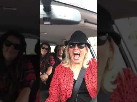 download lagu mp3 mp4 Beccy Cole Facebook, download lagu Beccy Cole Facebook gratis, unduh video klip Beccy Cole Facebook